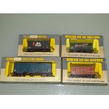 OO GAUGE: WRENN RAILWAYS: A GROUP OF RARER VANS TO INCLUDE: W4318P/A PEEK FREANS VENTILATED VAN, 2 X