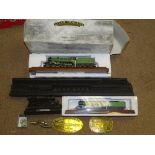 A SELECTION OF MODEL RAILWAY RELATED ITEMS to include 4 x static loco models including 2 x coal