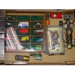 A MIXED TRAY OF DIECAST to include A DISPLAY CABINET WITH A QUANTITY OF LOOSE LLEDO AND YESTERYEARS,
