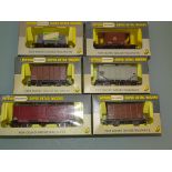 OO GAUGE: WRENN: A GROUP OF SIX VARIOUS WAGONS AS LOTTED - VG/E IN F/G BOXES (6)