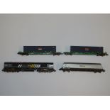 N GAUGE MODEL RAILWAYS - A GRAHAM FARISH CLASS 66 DIESEL LOCOMOTIVE in FASTLINE LIVERY together with