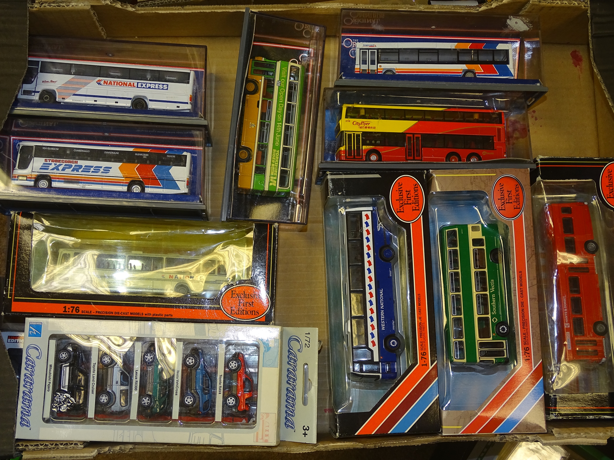 A GROUP OF MIXED DIECAST COACHES AND CARS BY EFE, CARARAMA and OOC as lotted - VG/E in G boxes (11)