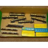 A QUANTITY OF N GAUGE COACHES BY GRAHAM FARISH AND OTHERS as lotted - G/VG - mostly unboxed - (15)