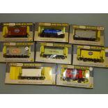 OO GAUGE: WRENN RAILWAYS: A QUANTITY OF WRENN WAGONS AS LOTTED VG/E IN F/G BOXES (8)