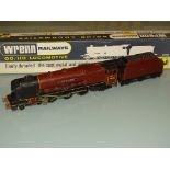 OO GAUGE: WRENN RAILWAYS: W2226 - CITY CLASS LOCOMOTIVE IN BR MAROON NAMED 'CITY OF LONDON' - G/VG