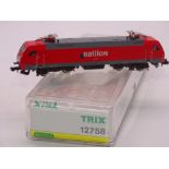 N GAUGE - A Trix German BR 182 electric locomotive