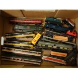 HO/OO GAUGE - A large tray of locos, wagons and coaches, varying conditions. F-VG