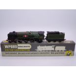 OO GAUGE - A Wrenn W2238 Merchant Navy class locom