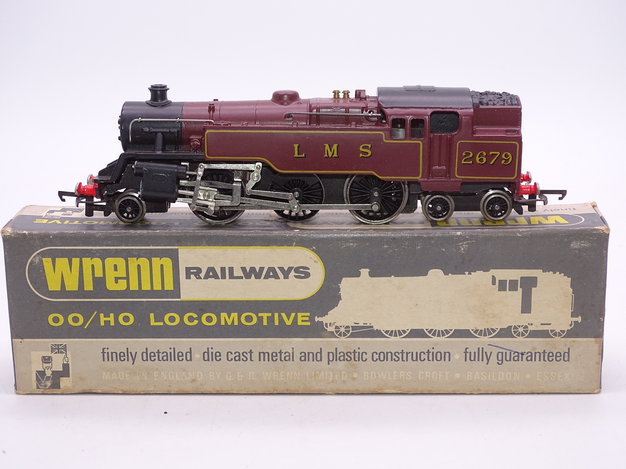 OO GAUGE - A Wrenn W2219 2-6-4 tank locomotive in