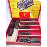 OO Gauge - A Trix Twin Railways train set box containing various Trix Twin locos as lotted - F - G(