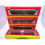 OO Gauge - A group of Hornby Maunsell coaches in original boxes - VG - E in VG boxes (4)