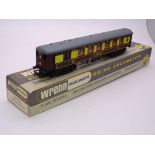 A Wrenn W3007NP Brighton Belle non-powered trailer car in Pullman brown/cream as issued in