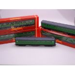 OO Gauge - A group of five Southern Railway coaches as lotted - VG - 3 in F/G boxes, 2 unboxed (5)