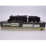 A Wrenn W2224 Class 8F steam locomotive in BR black numbered 48073. VG in a G-VG box