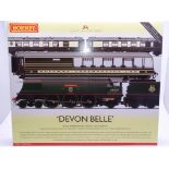 OO Gauge -A Hornby R2817 'Devon Belle' train pack including steam loco and 3 coaches - E, unused