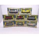A group of various Wrenn wagons as lotted. VG-E in G-VG boxes (8)