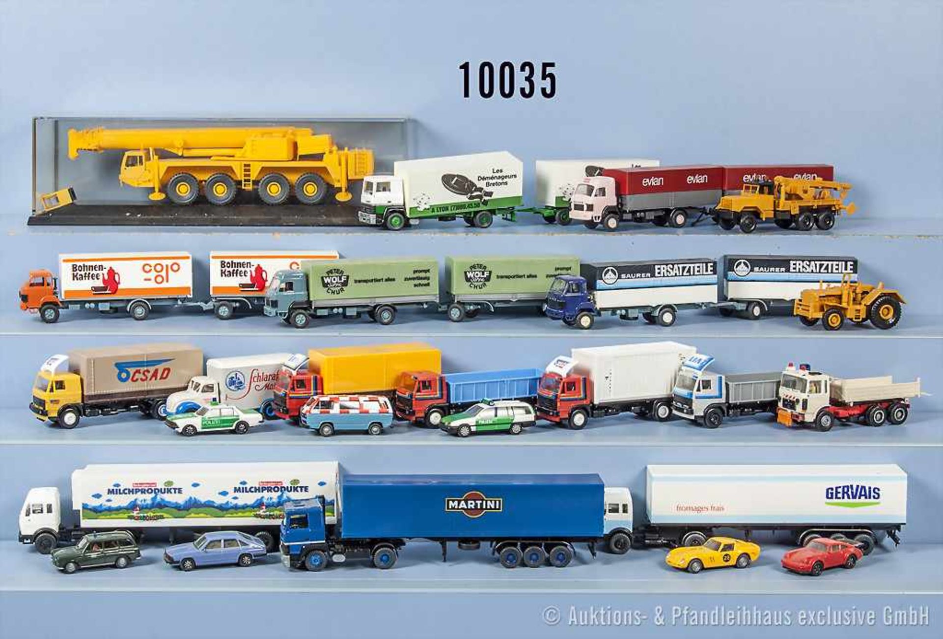 Konv. über 50 H0 Modellfahrzeuge, dabei Lkw, Sattelzüge, Lastzüge, Einsatzfahrzeuge, Sportwagen,