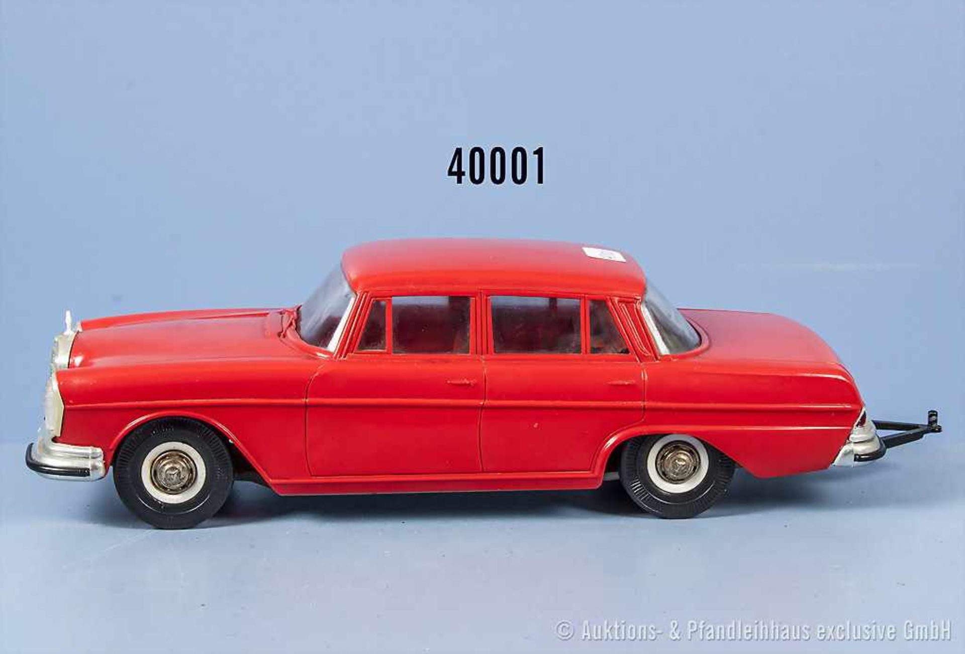 Gama Mercedes Benz Limousine, rote Kunststoffausf. mit Blechboden, Friktionsantrieb, gummibereift,