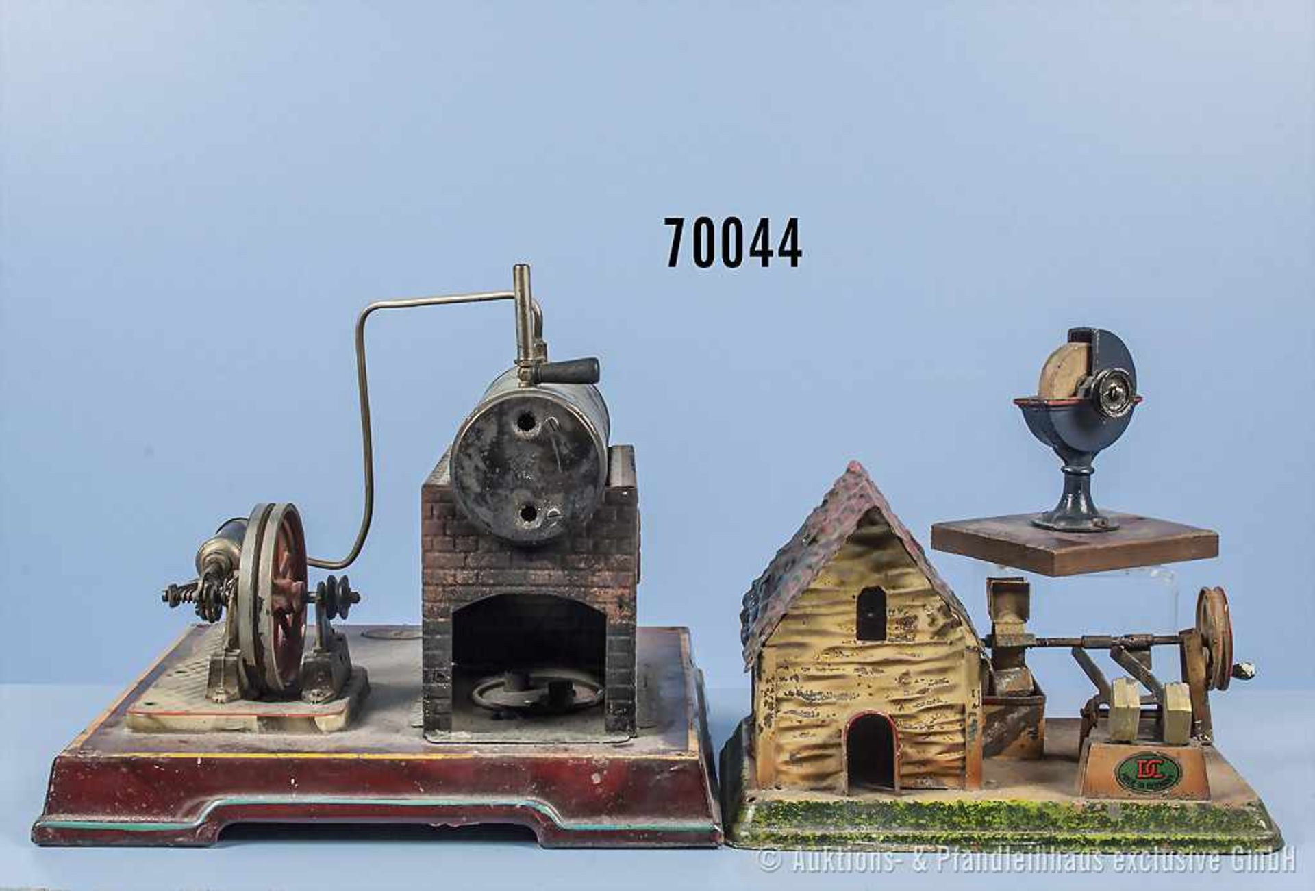 Konv. Falk kleine liegende Dampfmaschine, nicht komplett und 2 Antriebsmodelle, Doll Wassermühle mit