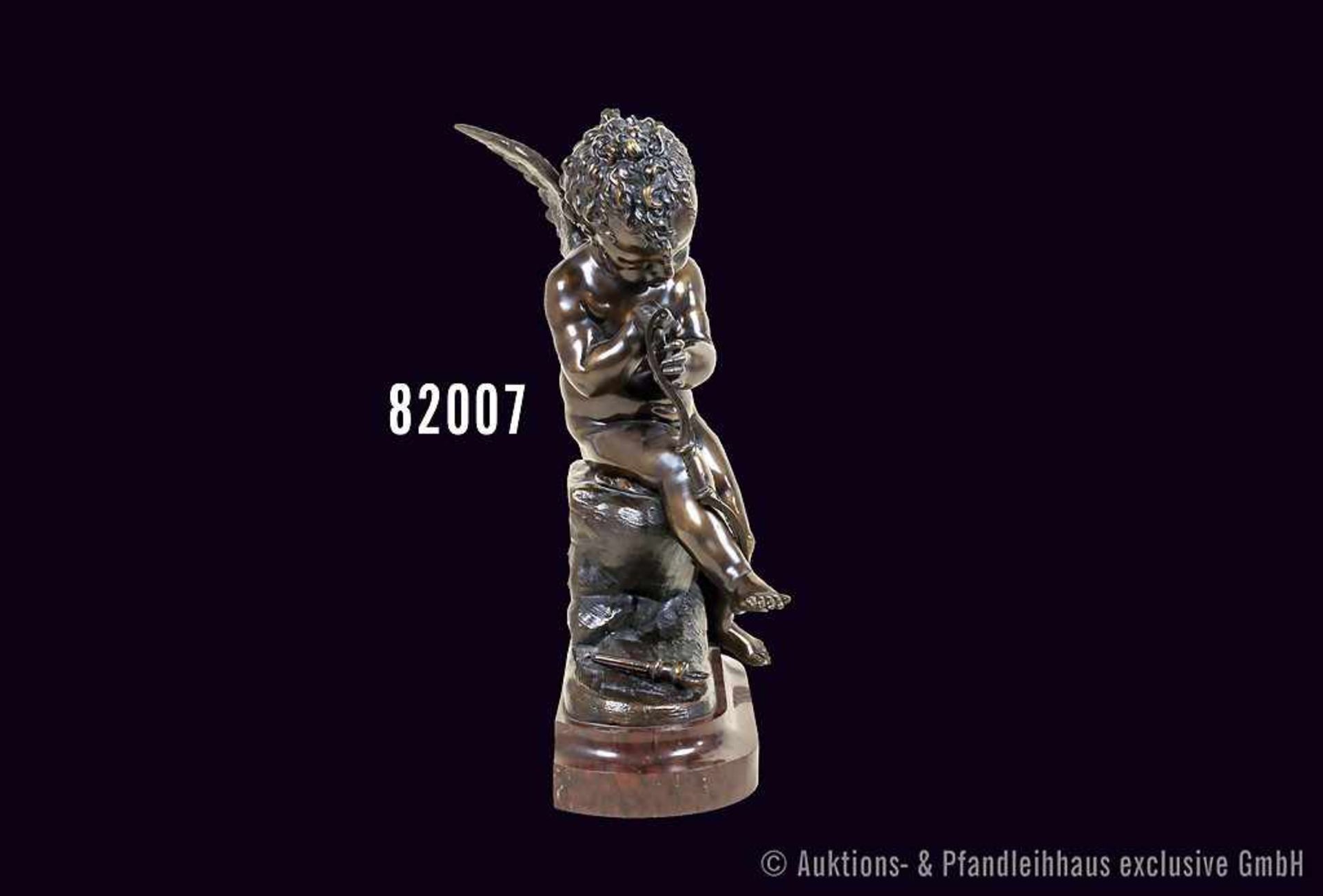 Bronzefigur Engel "Amor repariert seinen Bogen", H 44 cm, L 32 cm, modellierte Haare, auf Sockel, - Bild 2 aus 6