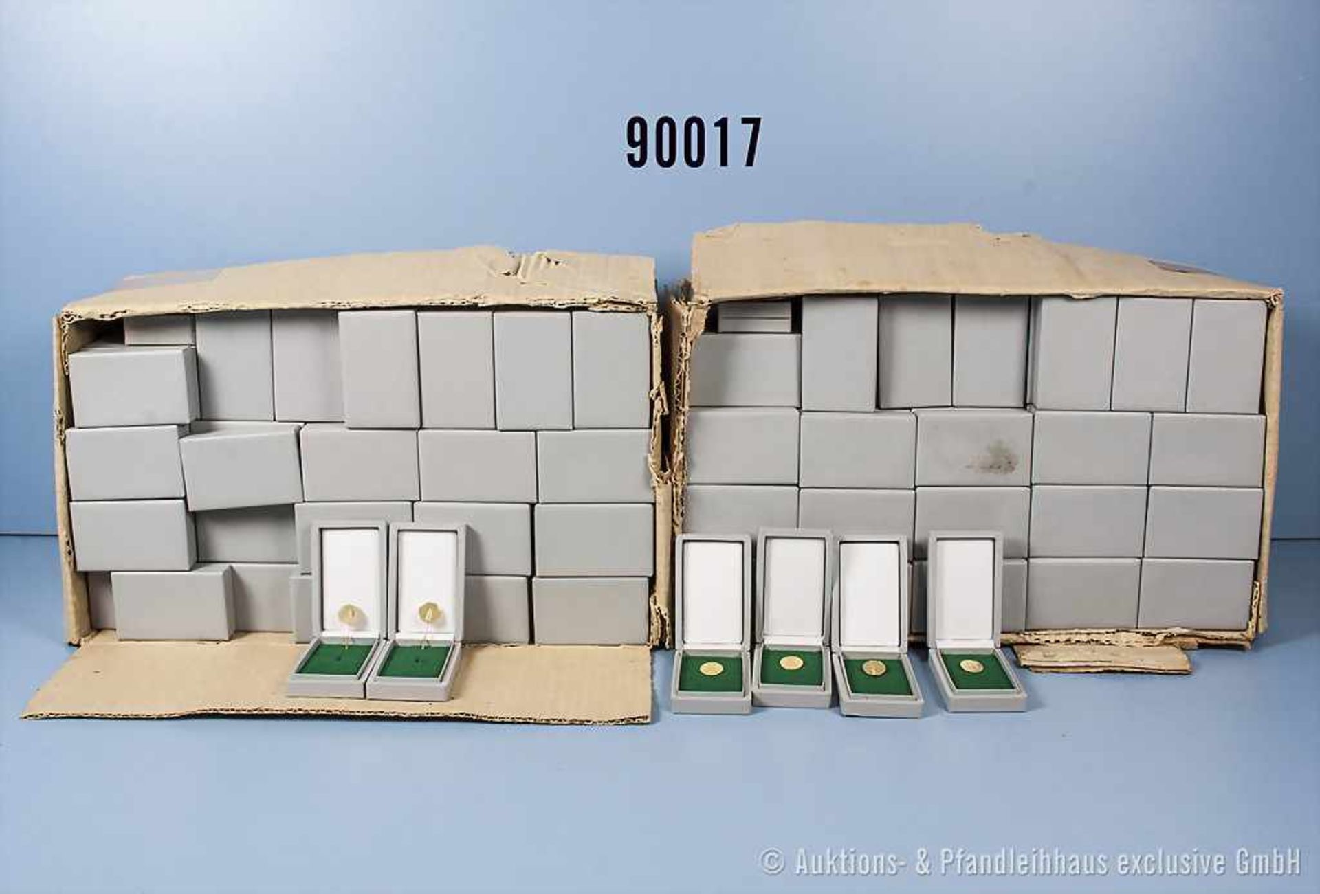 Konv. ca. 400 Agrar-Wissenschaftsnadeln, vermessingt, in dazugehörigen Etuis, in 2 Händlerkartons