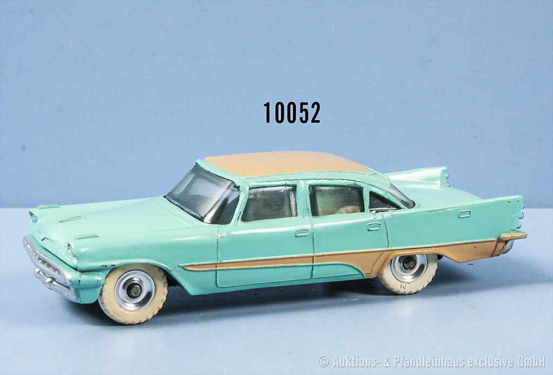 Dinky Toys 192 Desoto Fireflite, 2-farbig lack. Metallgußausf., M 1:43, gummibereift, sehr guter