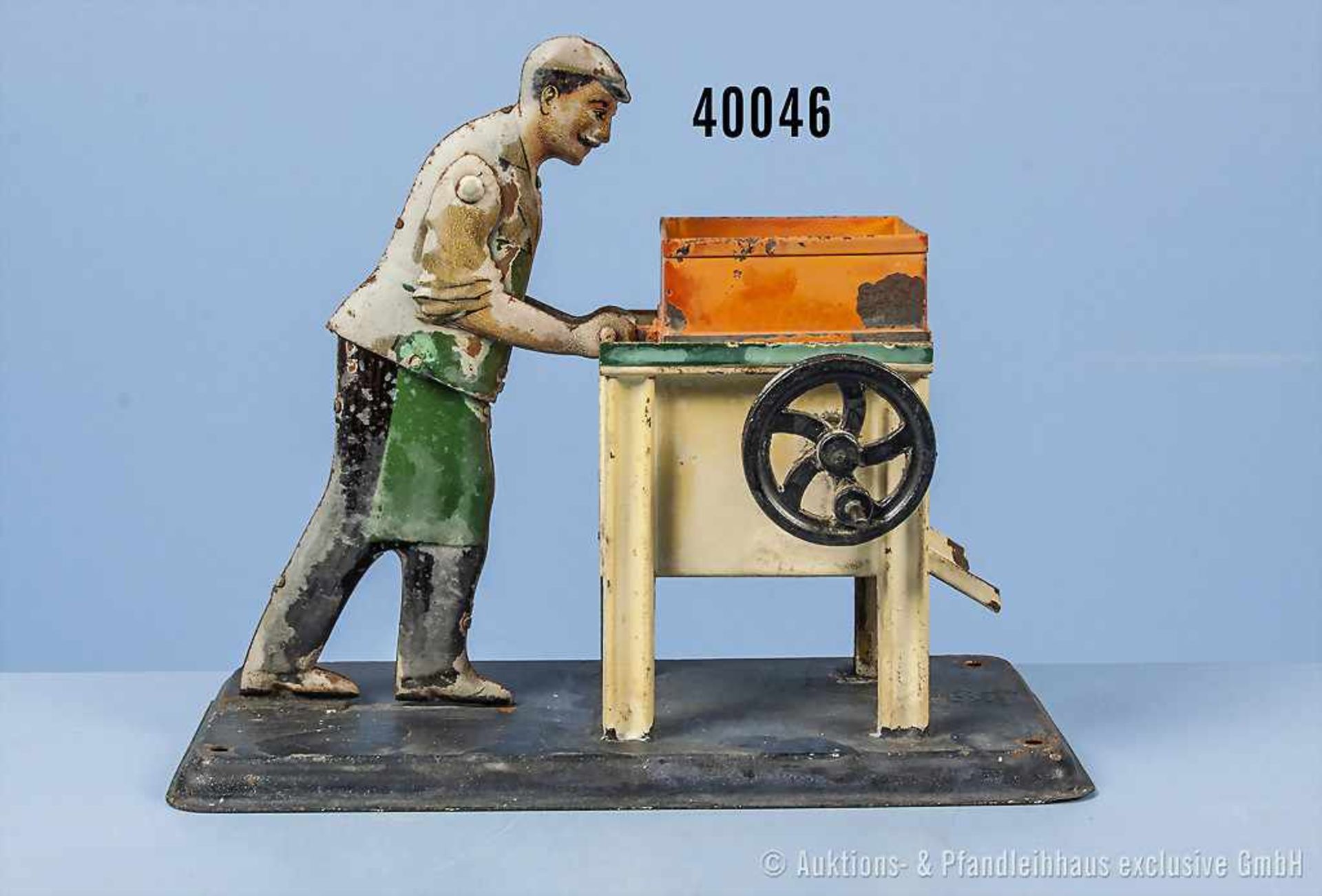 Bing Antriebsmodell Mann mit Rüttelsieb, lith. Blechausf., L 15,5 cm, H 13,5 cm, Farbe altersbed.