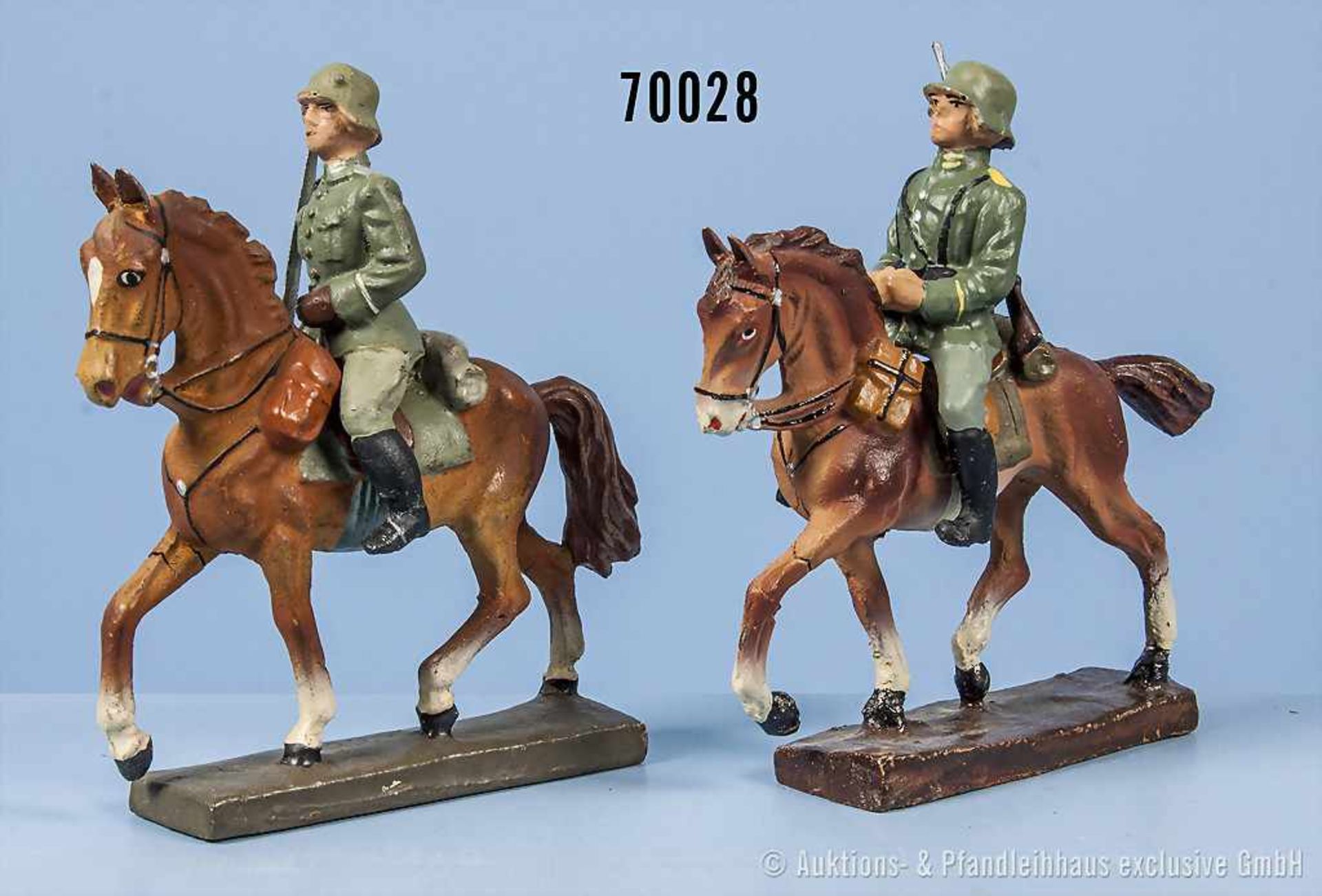Konv. 2 Reiter zu Pferd, Lineol Offizier und Elastolin Reiter (NK) zu Pferd, h. M., 7 cm Serie,