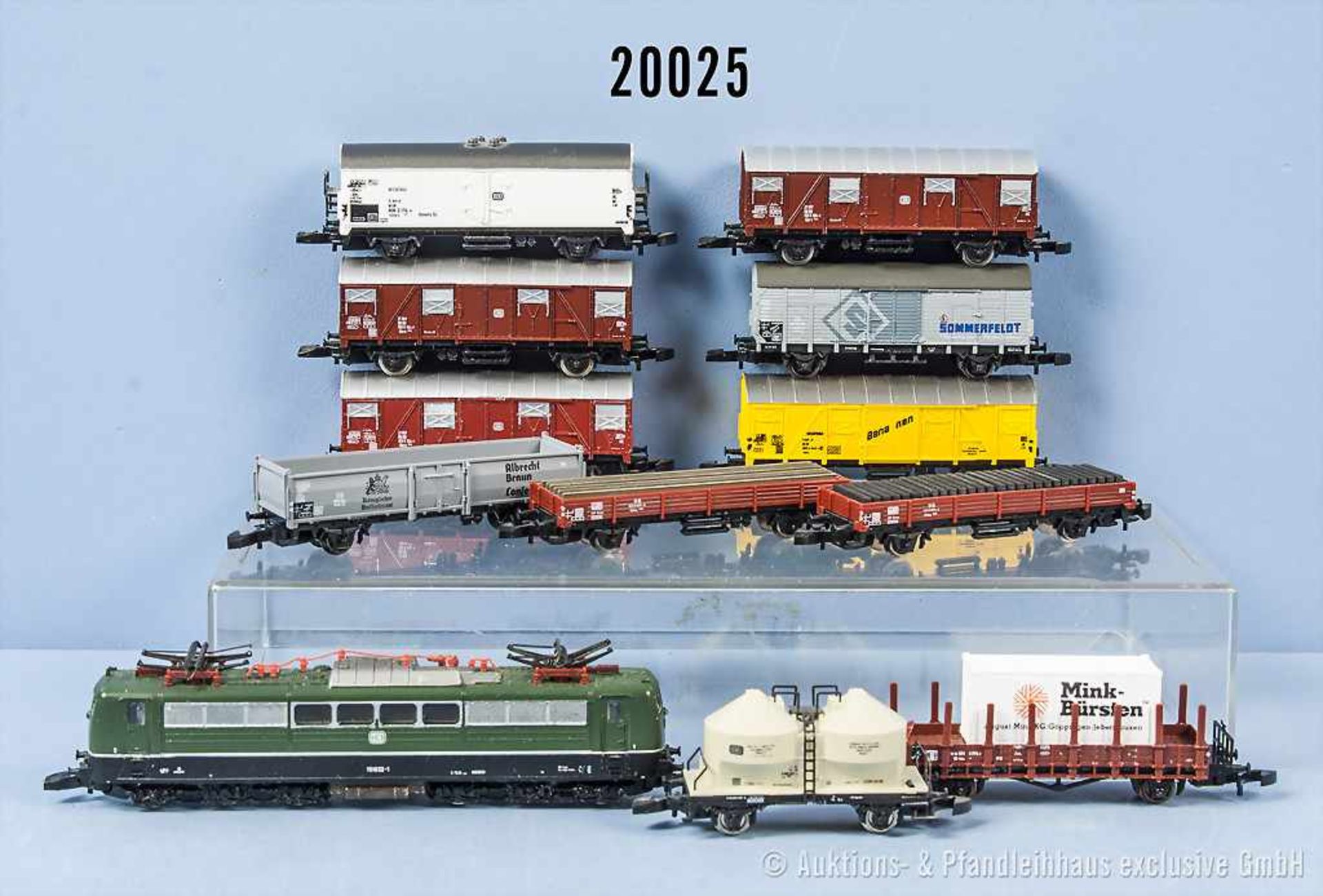Konv. Märklin mini-club Spur Z Güterzug, dabei E-Lok der DB, BN 151 022-1, 5 gedeckte Güterwagen,