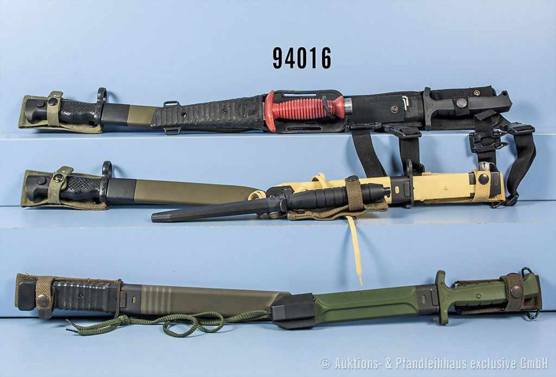 Konv. 8 neuzeitliche Kampfmesser, jeweils mit dazugehöriger Scheide, L bis ca. 38 cm, guter Zustand,