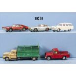 Konv. 5 Corgi Toys Fahrzeuge, dabei James Bond 007 Aston Martin DB 5, Landrover, Oldsmobile