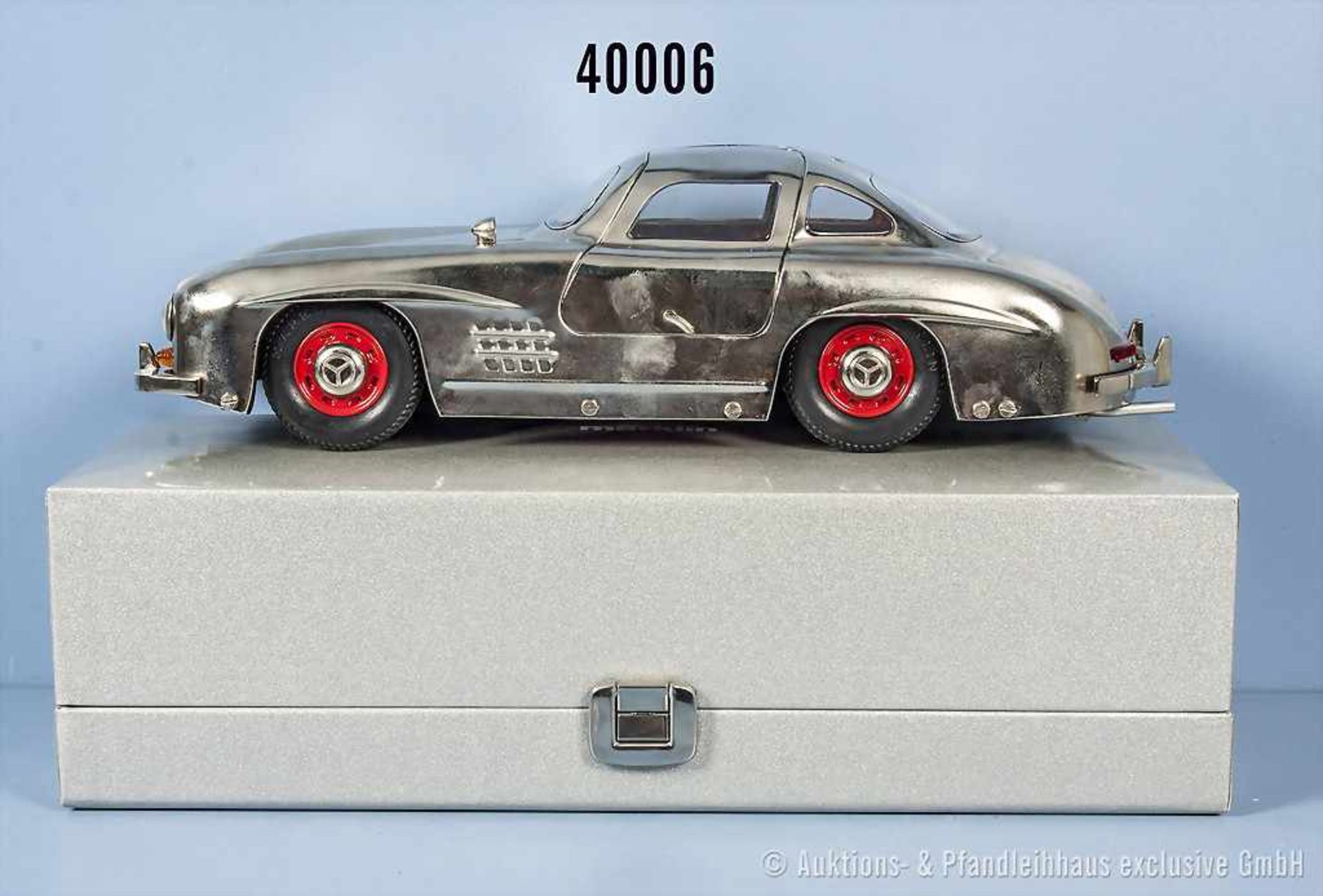 Märklin Mercedes 300 SL Nr. 1952, Jubiläumsmodell "40 Jahre Baden Württemberg", vernickelte