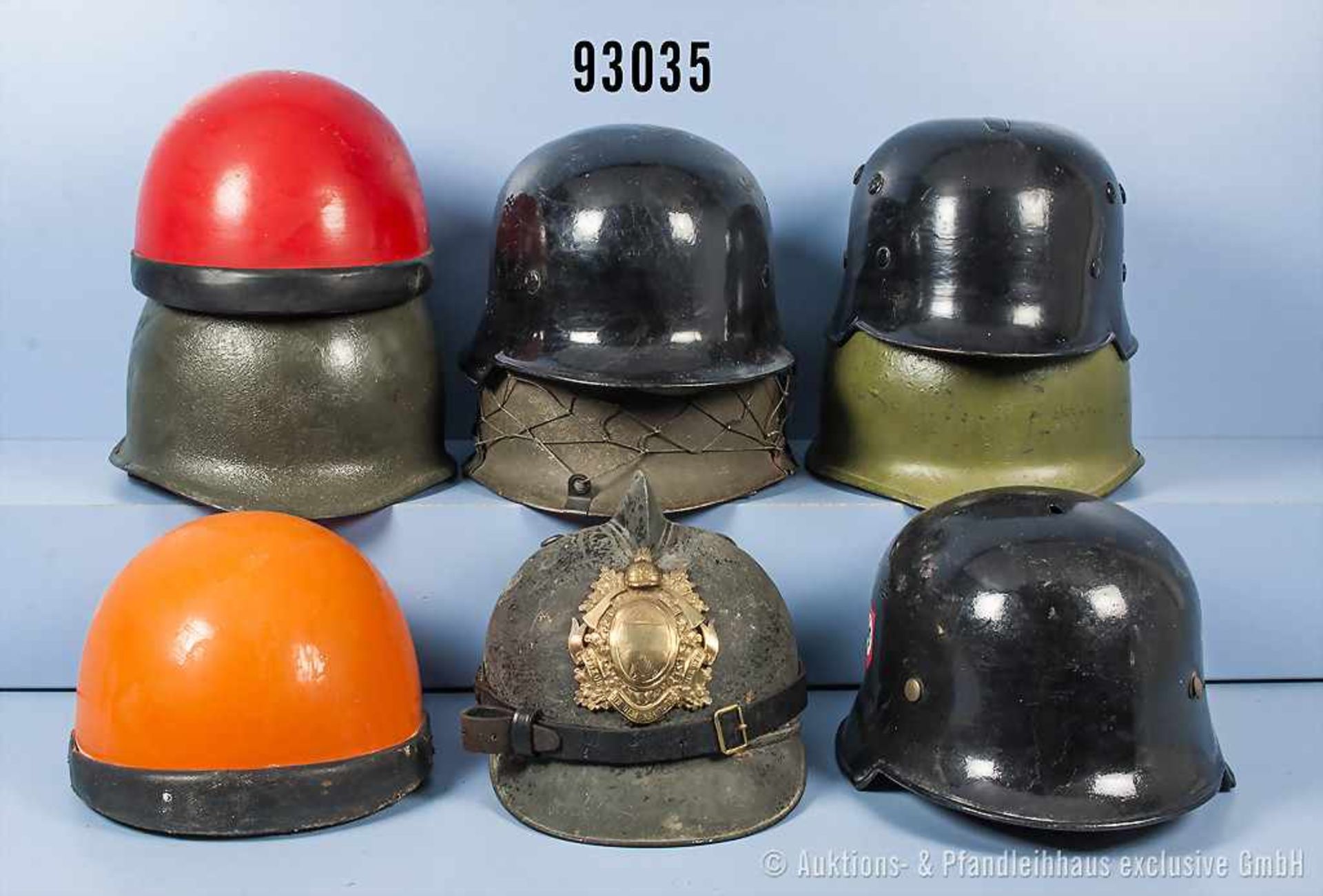 Konv. 9 Helme, VK und NK, Feuewehrhelm um 1900, geschwärzte Messingglocke, komplett mit Innenfutter,