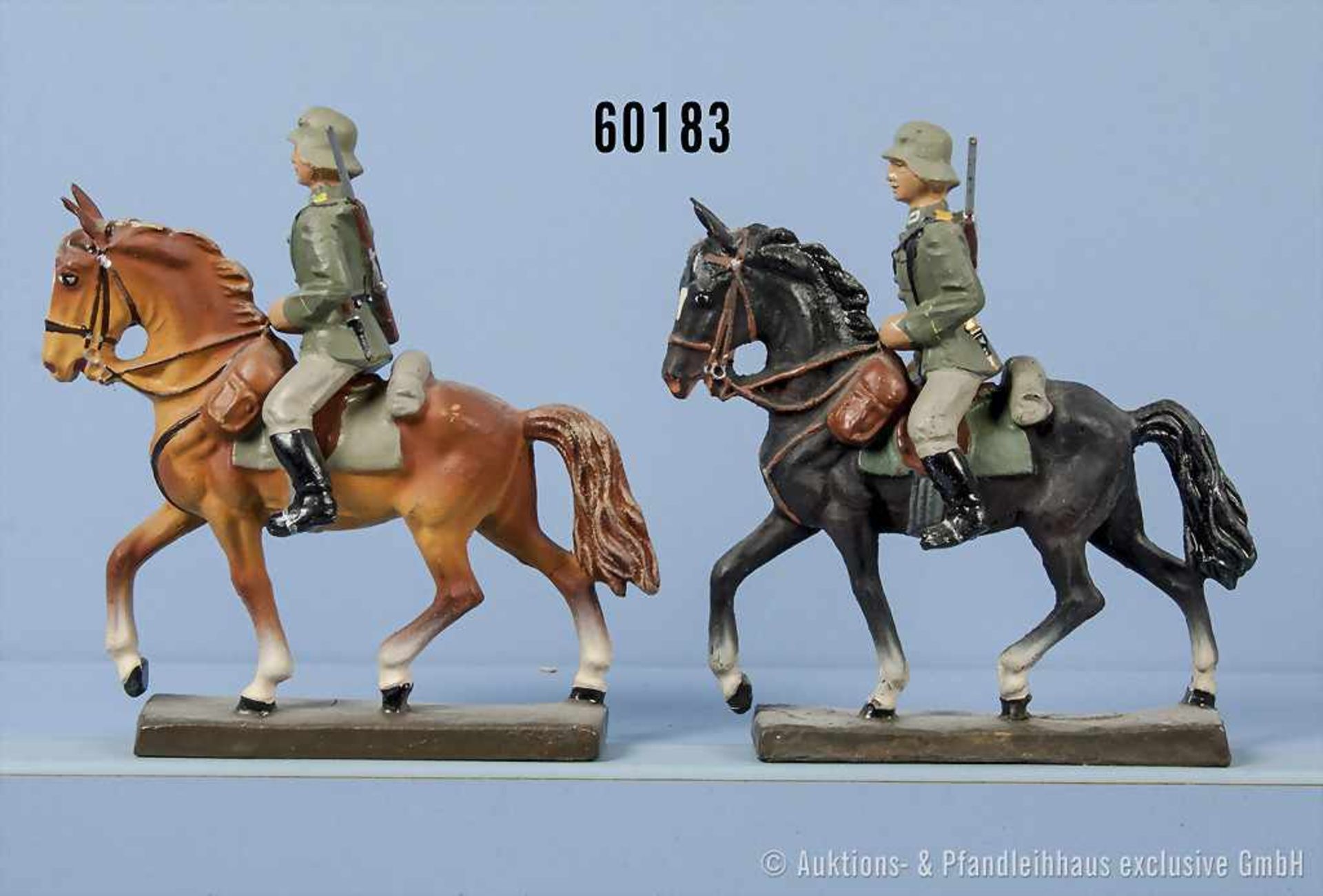 Konv. 2 Lineol Kavalleristen zu Pferd, h. M., 7 cm Serie, sehr guter bis neuwertiger Zustand,