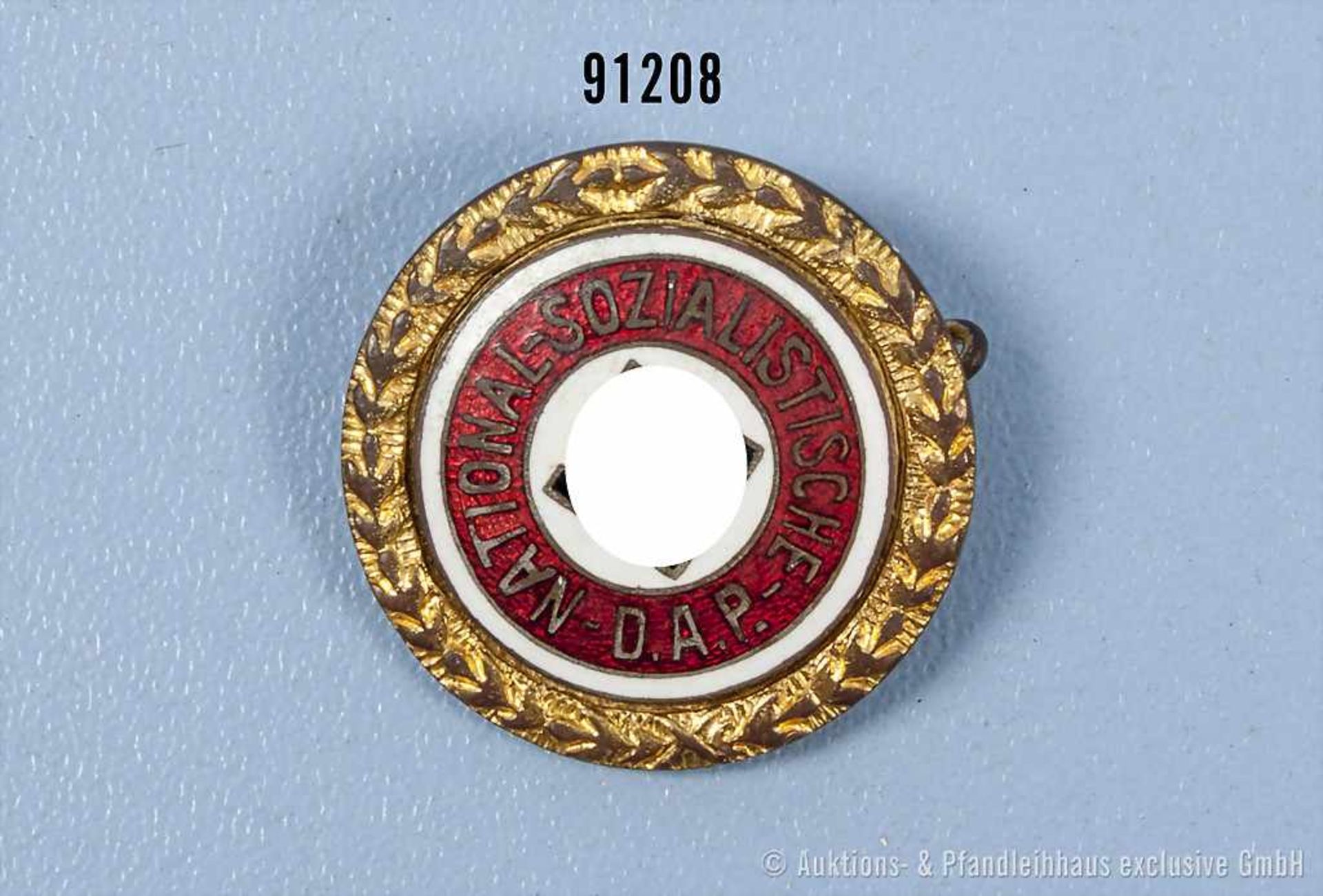 kleines Goldenes Parteiabzeichen der NSDAP, Hersteller "Jos. Fuess München", Verleihungsnummer "