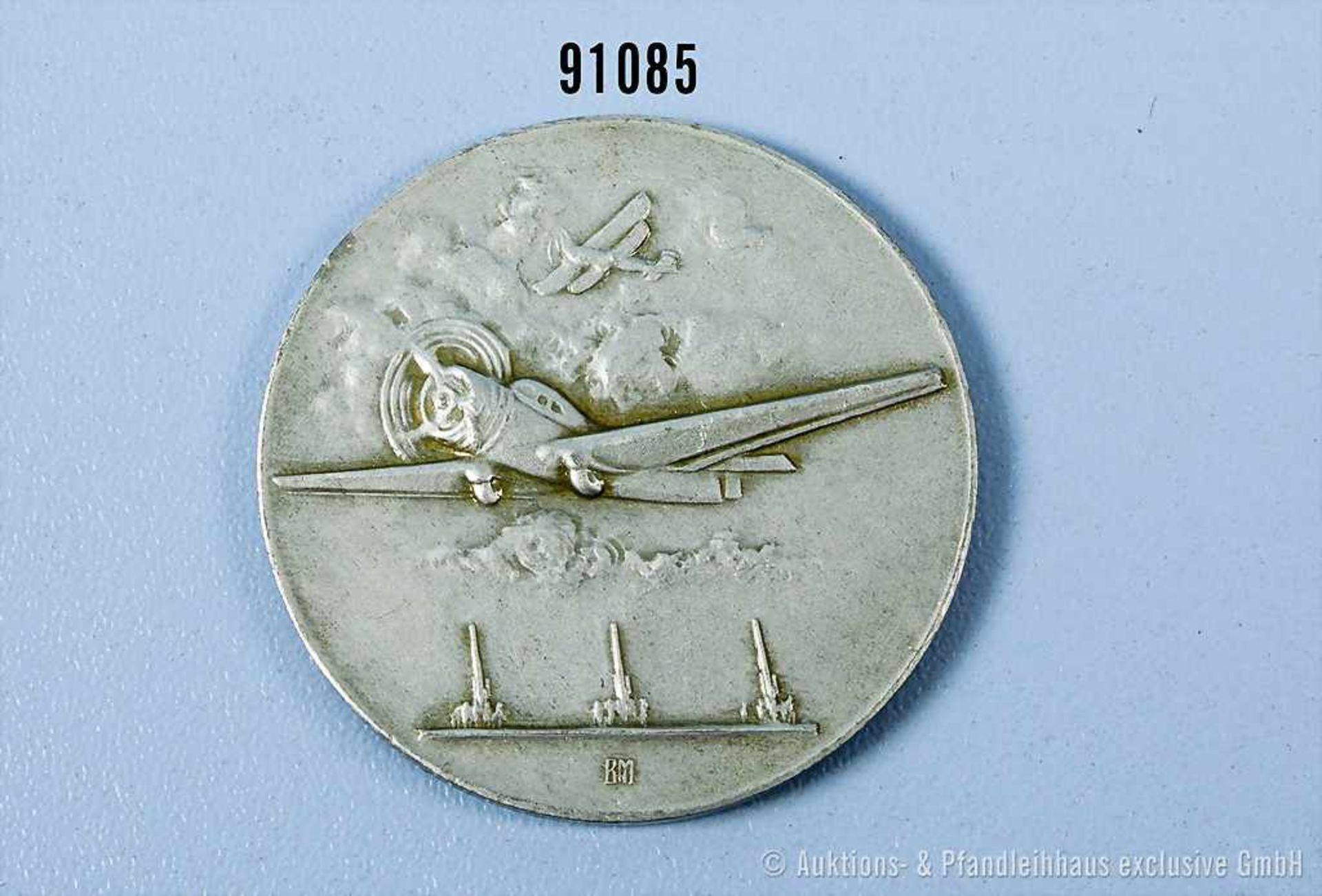 3. Reich, Zinkmedaille "Bomber über Flak", rückseitig unten Luftwaffenadler, darüber freies Feld für