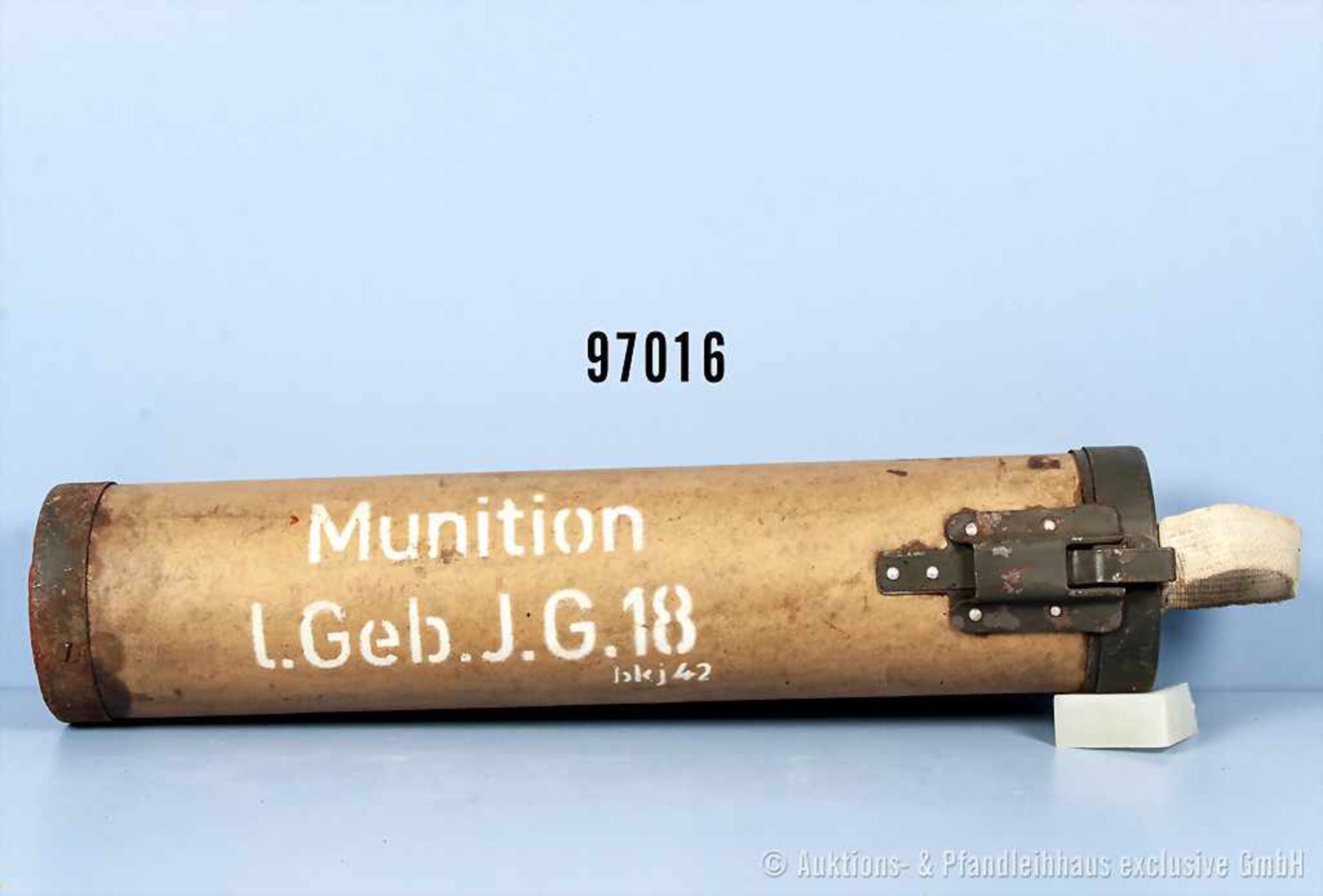 Munitionsköcher für Gebirgsjäger der Wehrmacht, Pappausf. mit Metallverschluss, Aufdruck "Munition
