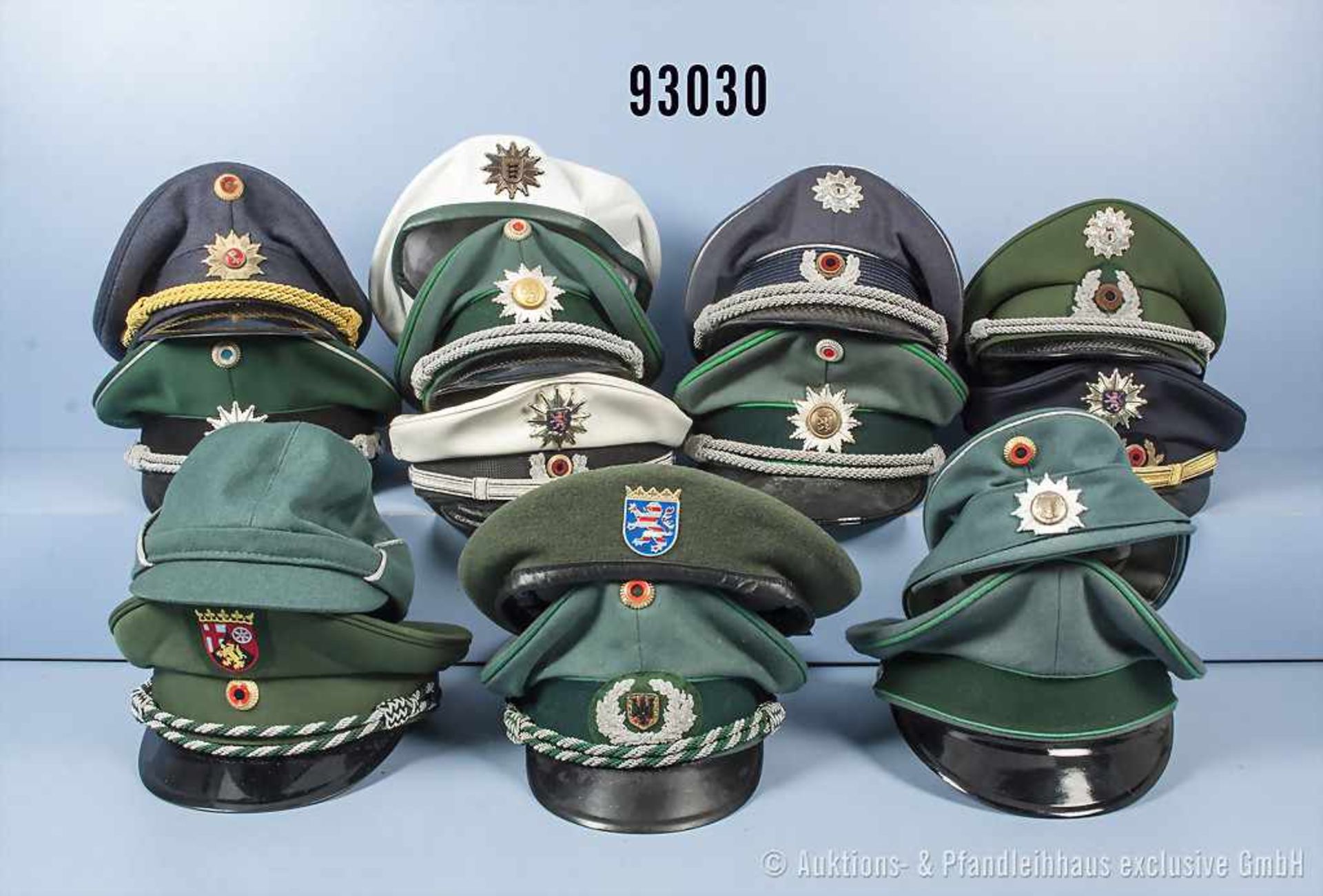 Konv. Kopfbedeckungen Polizei, 11 Schirmmützen Hessen, Bremen, Berlin, Rheinland-Pfalz und Bayern, 1