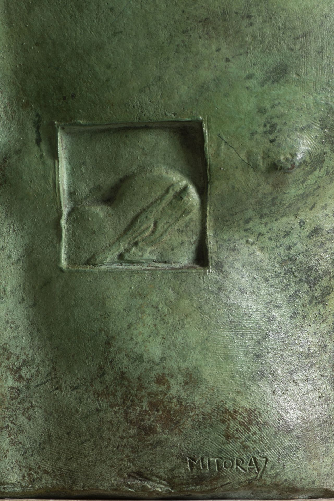 Igor MITORAJ (1944-2014) - Aesclepios - Bronze à patine verte numérotée et signée [...] - Bild 4 aus 4