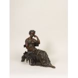 Jean Jules SALMSON (1823-1902) Sculpture figurant une jeune femme à l'antique assise [...]