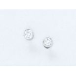 Paire de clous d'oreilles en or gris 750 millièmes, ornés de diamants brillantés [...]