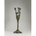 Auguste CAIN (1821-1894) - La nichée - Bronze - Candélabre à trois lumières à [...]