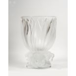 Vase Lalique France à décor de tigres H. 28 cm - - Lalique France vase with tiger [...]