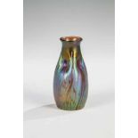 Kleine Vase "Medici"Loetz Wwe., Klostermühle, 1902 Farbloses Glas, verlaufend braunrosa unterfangen,
