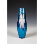 VaseVandermark Merritt Glass Studios, USA, 1979 Blaues Glas mit Farbeinschmelzungen, zu drei
