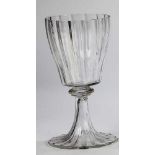 WeinglasDaum Frères, Nancy, um 1900 Farbloses, längsoptisch geripptes Glas. Trichterförmiger