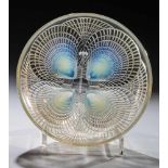 Schale "Coquilles No. 3"R. Lalique, Wingen-sur-Moder, 1924 Farbloses, teils opalisierendes Glas,