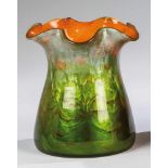 Vase "Titania orangeopal mit blattgrün Gre 4212"Loetz Wwe., Klostermühle, 1906 Orangeopal