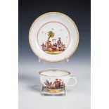 Tasse und Untertasse mit ChinoiserieMeissen, um 1725 - 1730 - Bemalung in der Art von J.G. Höroldt