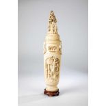 Lidded vase. China, Qing dynasty, probably 19th centruy. With figure decor. Ivory carvedwith wood